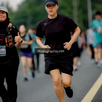 Runner Photo 3744190
