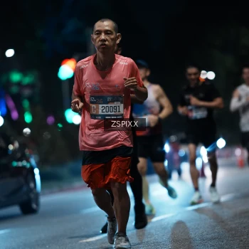 Runner Photo 3744213