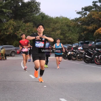 Runner Photo 3744274