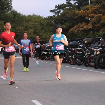 Runner Photo 3744275