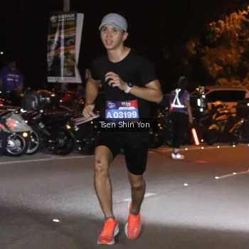 Runner Photo 3744298
