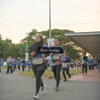 Runner Photo 3744342