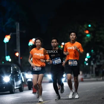 Runner Photo 3744373