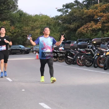 Runner Photo 3744469