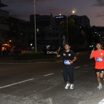 Runner Photo 3744524