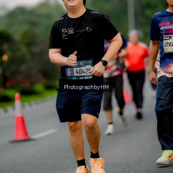Runner Photo 3744544