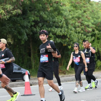 Runner Photo 3744565