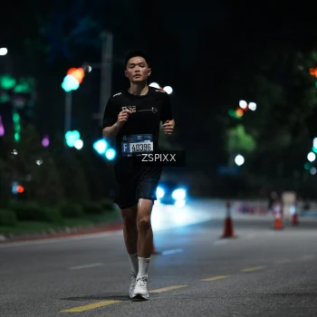 Runner Photo 3744601