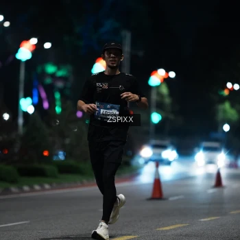Runner Photo 3744825