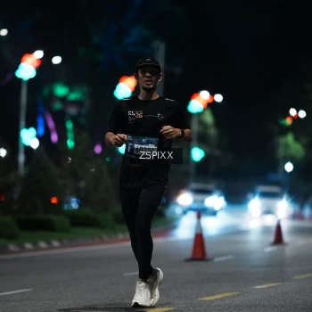 Runner Photo 3744875
