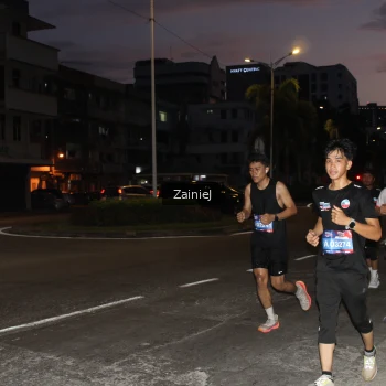 Runner Photo 3744985