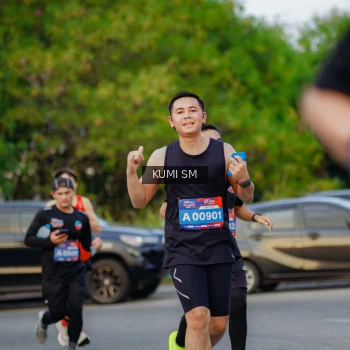 Runner Photo 3745593