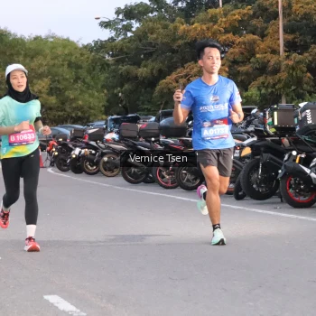 Runner Photo 3745608