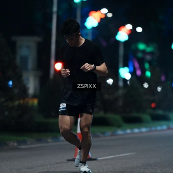 Runner Photo 3745676