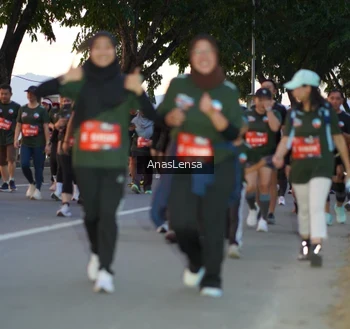 Runner Photo 3745698