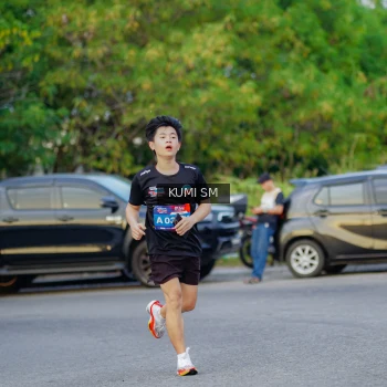 Runner Photo 3745702