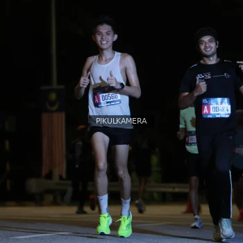 Runner Photo 3745703
