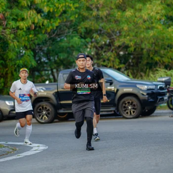 Runner Photo 3745710