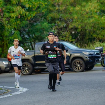 Runner Photo 3745725