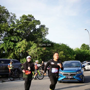 Runner Photo 3745729