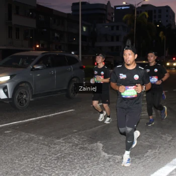 Runner Photo 3745907