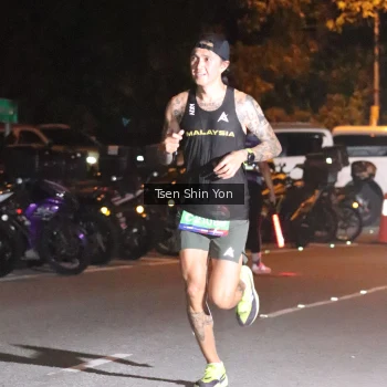 Runner Photo 3746015