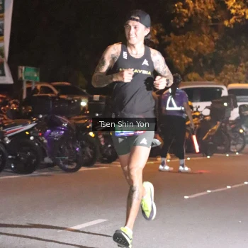 Runner Photo 3746017