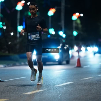 Runner Photo 3746032