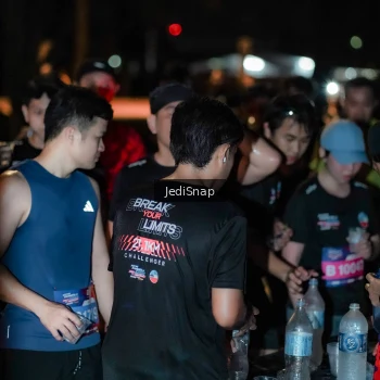 Runner Photo 3746037