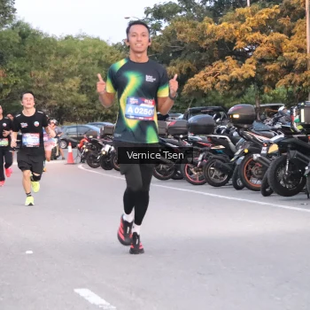 Runner Photo 3746093