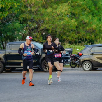Runner Photo 3746104