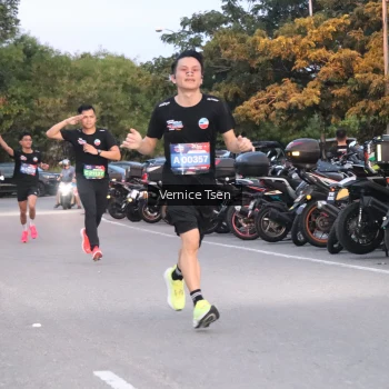Runner Photo 3746109