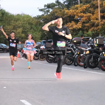 Runner Photo 3746119