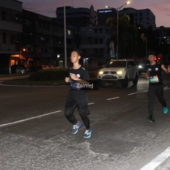 Runner Photo 3746125