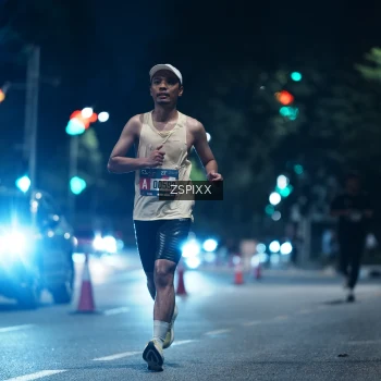 Runner Photo 3746159