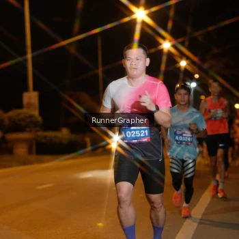 Runner Photo 3746169