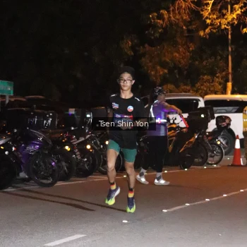 Runner Photo 3746193