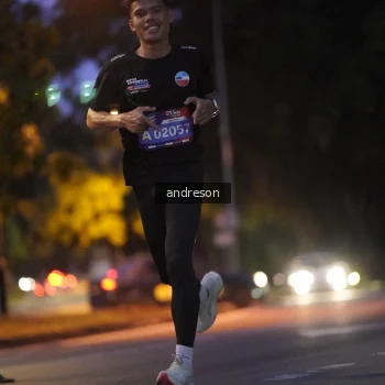 Runner Photo 3746439