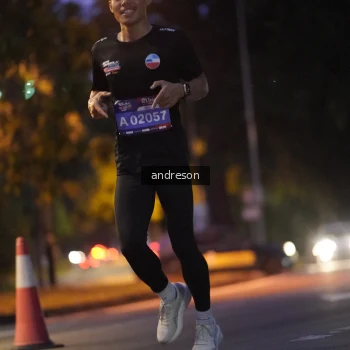 Runner Photo 3746493