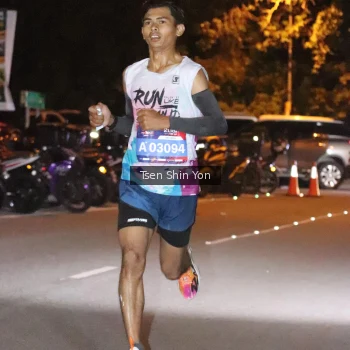 Runner Photo 3746496