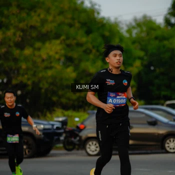 Runner Photo 3746549