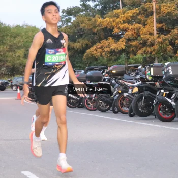 Runner Photo 3746553