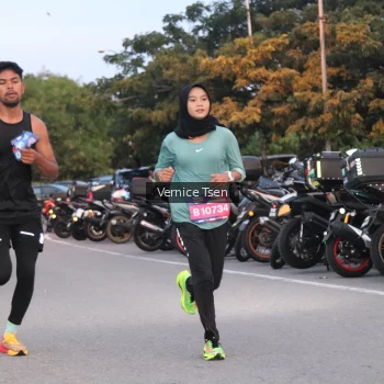 Runner Photo 3746591