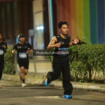 Runner Photo 3746598