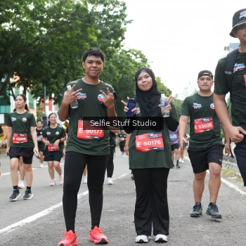 Runner Photo 3746718