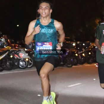 Runner Photo 3746741