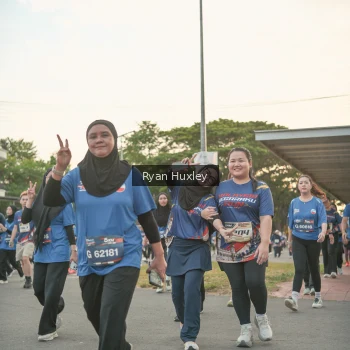 Runner Photo 3746773