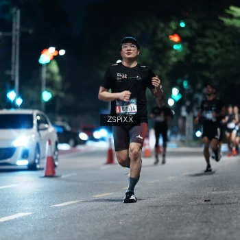Runner Photo 3746846