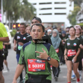 Runner Photo 3746859