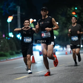 Runner Photo 3746973